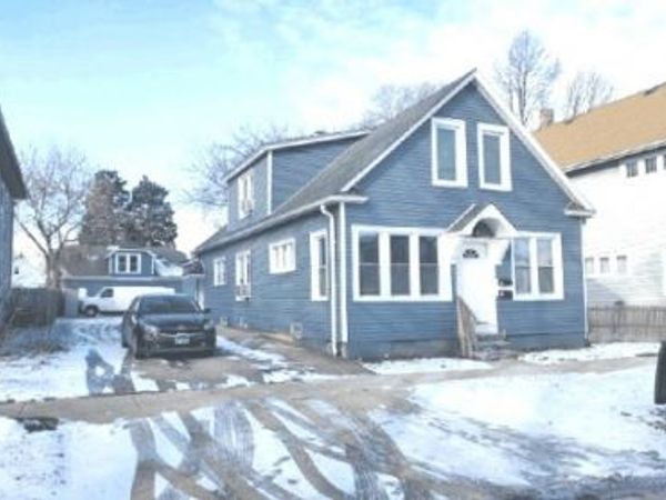 1026 Victoria Avenue , North Chicago, IL 60064