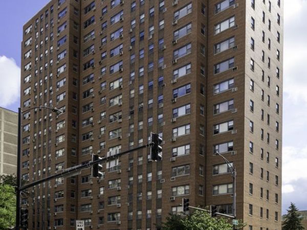 2909 N Sheridan Road, Unit 602, Chicago, IL 60657