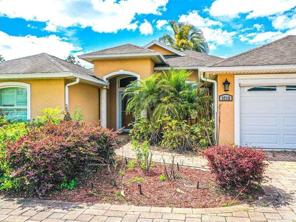 3715 SEBRING PARKWAY , SEBRING, FL 33870