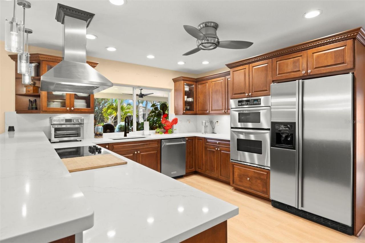 93 S Canal Drive, Palm Harbor, FL 34684 Photo