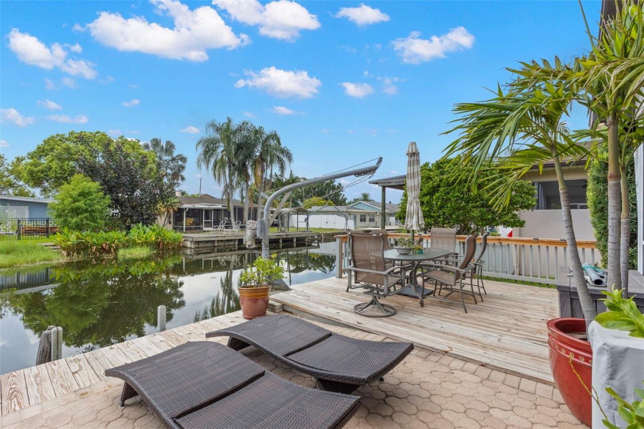 93 S Canal Drive, Palm Harbor, FL 34684 Photo