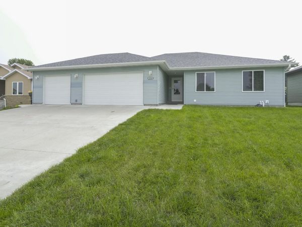 4724 S Lakeport St., Sioux City, IA 51106