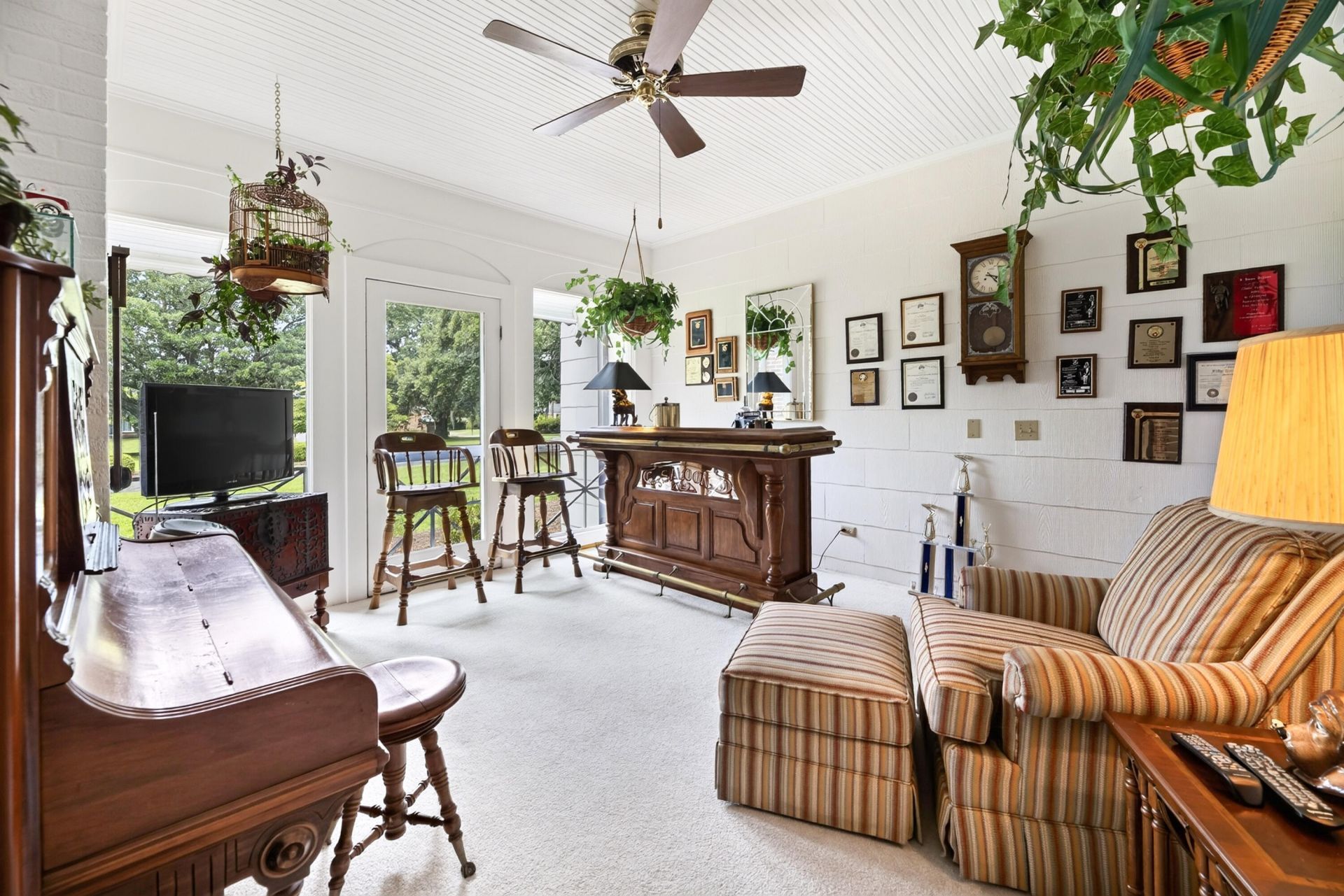 2418 Broughton Street Photo 14