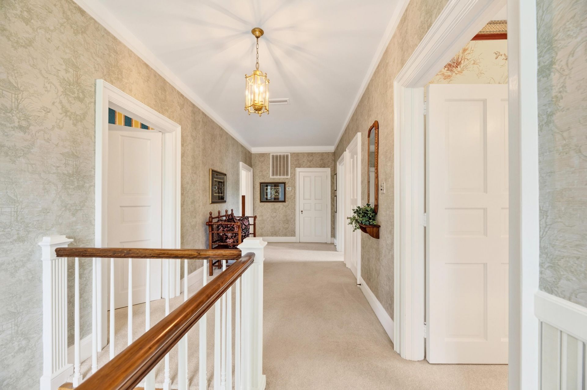 2418 Broughton Street Photo 20