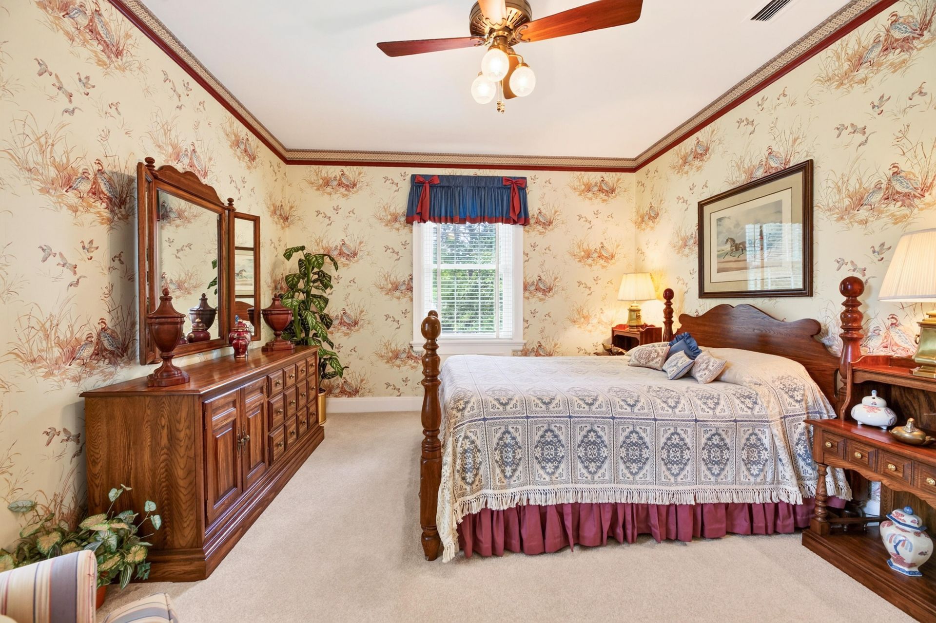 2418 Broughton Street Photo 21