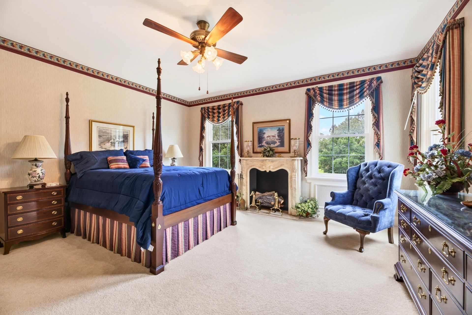 2418 Broughton Street Photo 25