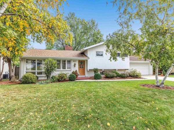 2697 BEAUMONT STREET, Green Bay, WI 54301