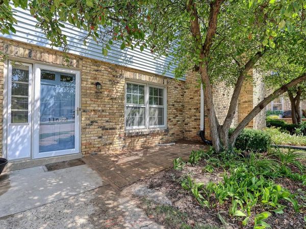 11624 W Bluemound ROAD, Wauwatosa, WI 53226