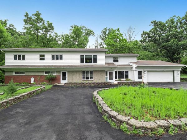 49 Interlochen Parkway, Monroe, NY 10950