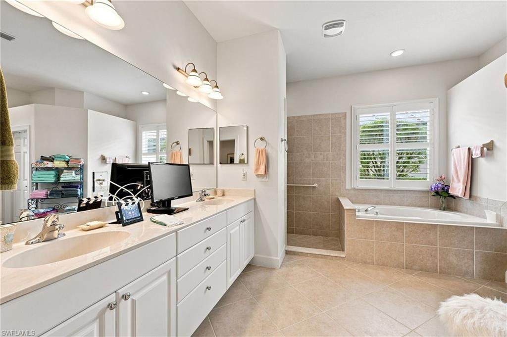 26443 Doverstone St, Bonita Springs, FL 34135 Photo