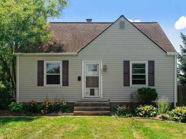 1701 E Dunedin Road , Columbus, OH 43224