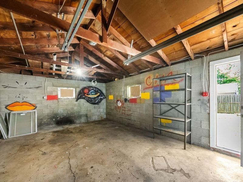1701 E Dunedin Road , Columbus, OH 43224 Photo 37
