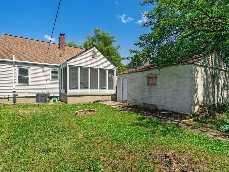 1701 E Dunedin Road , Columbus, OH 43224 Photo 39