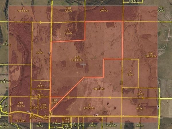 S 725 Road, Stockton, MO 65785