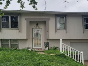4217 N 129th Avenue Circle, Omaha, NE 68154