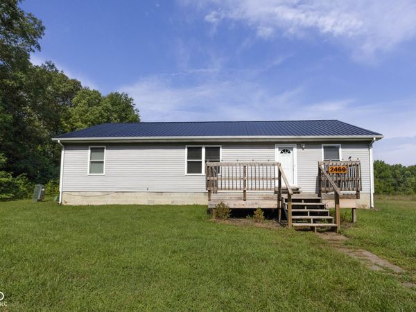 2469 Country Manor Street, North Vernon, IN 47265