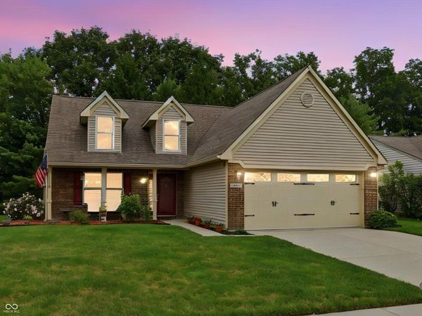 10632 Ashview Drive , Fishers, IN 46038