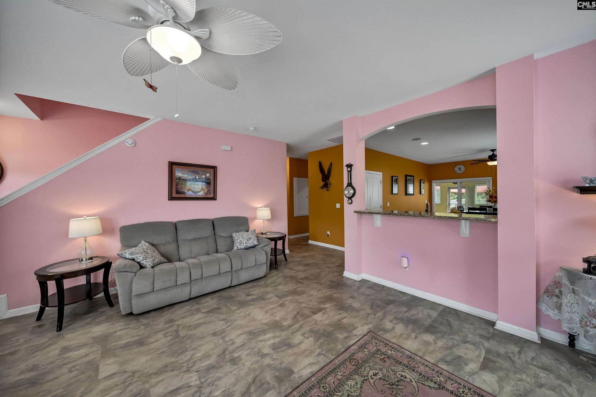220 Glossy Green Lane Photo 10