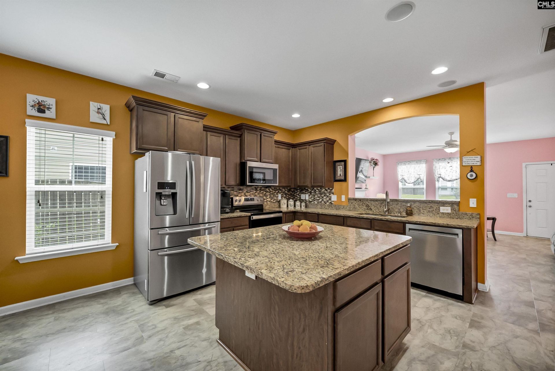 220 Glossy Green Lane Photo 13