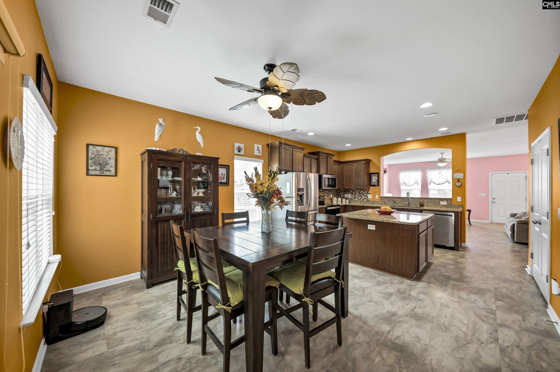 220 Glossy Green Lane Photo 15