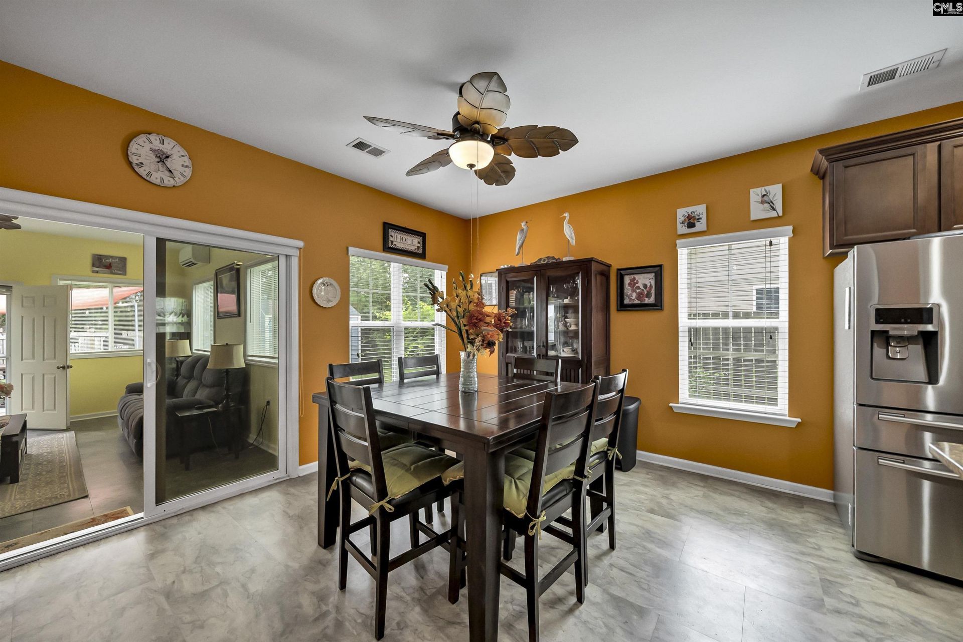 220 Glossy Green Lane Photo 16