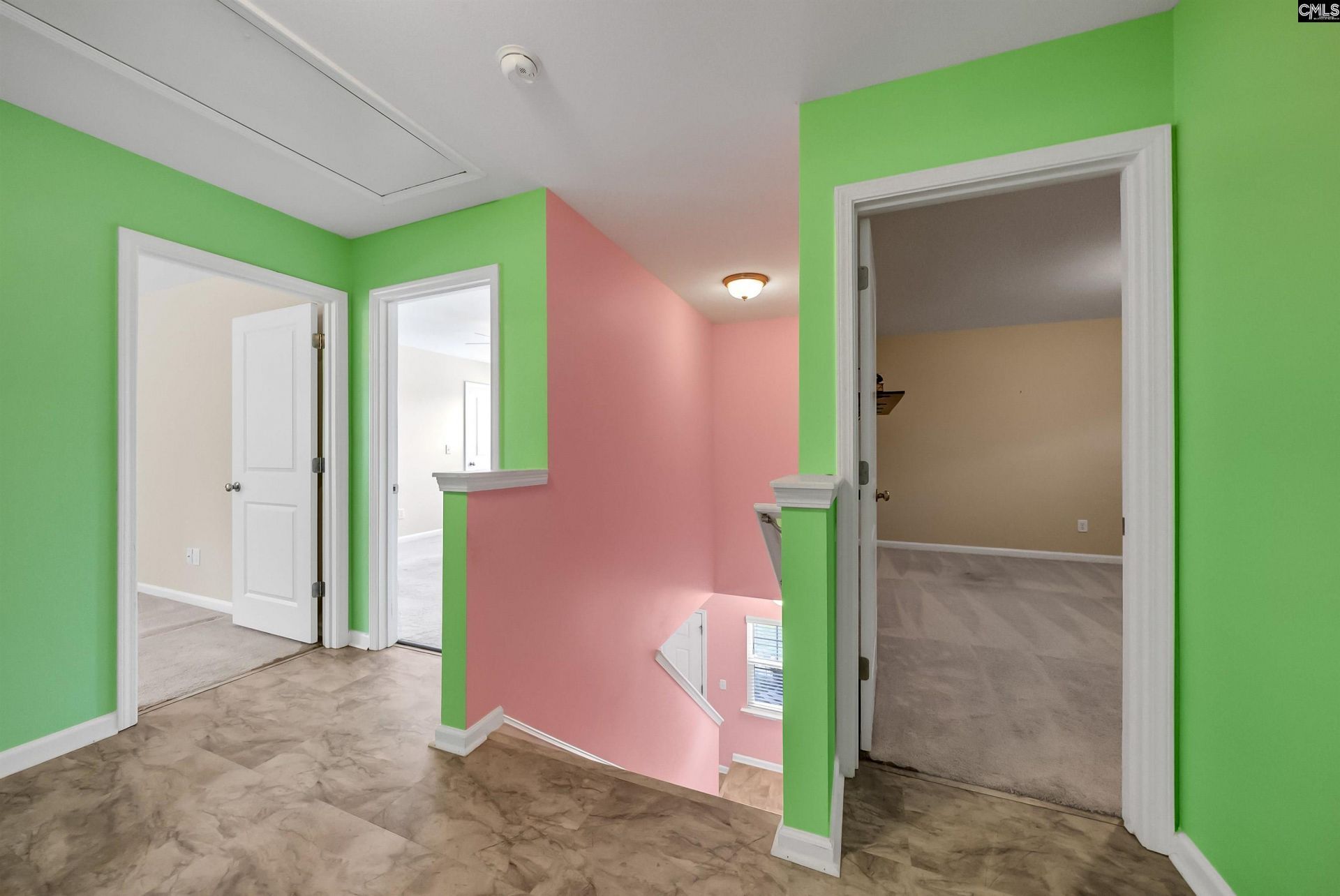 220 Glossy Green Lane Photo 27