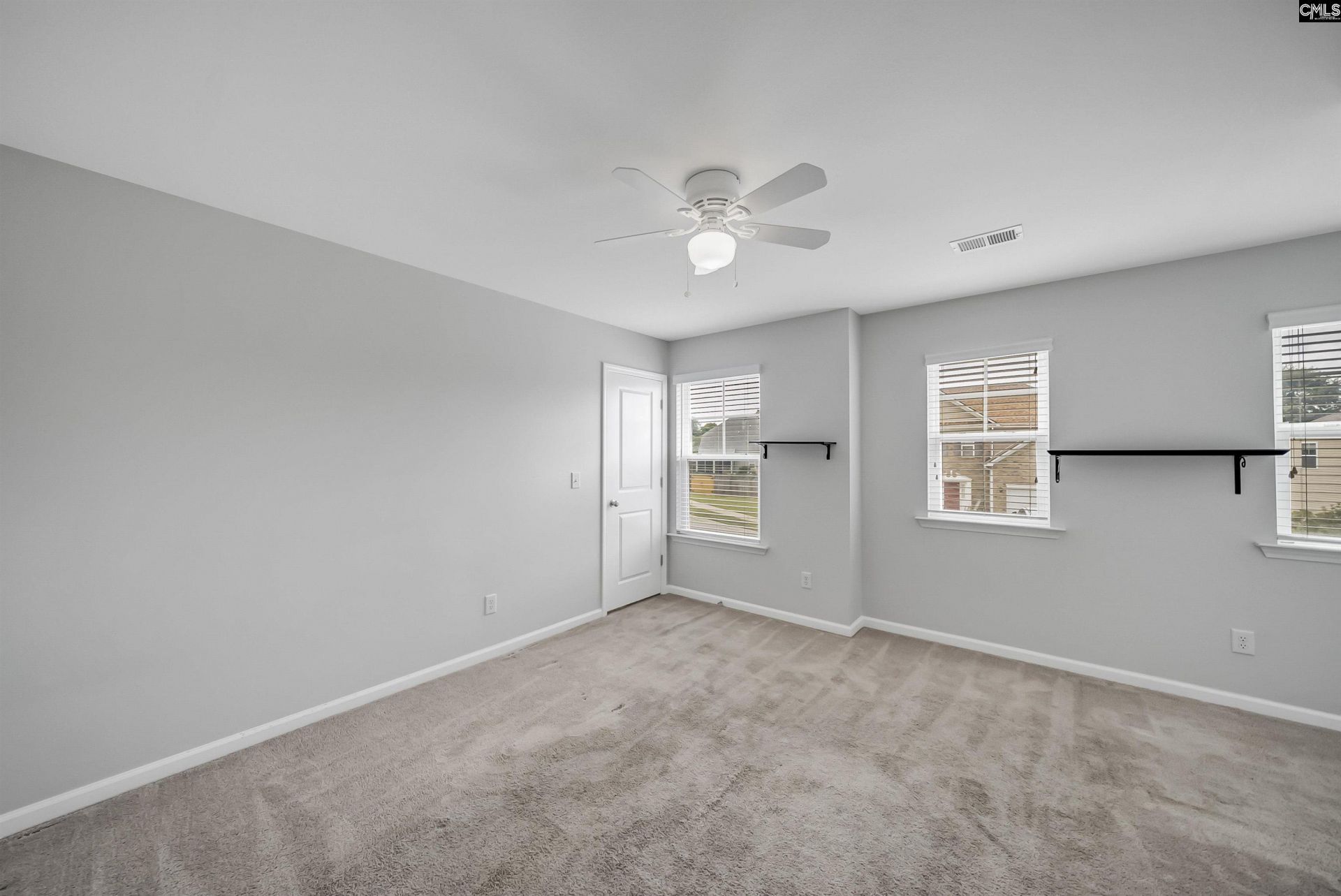220 Glossy Green Lane Photo 29
