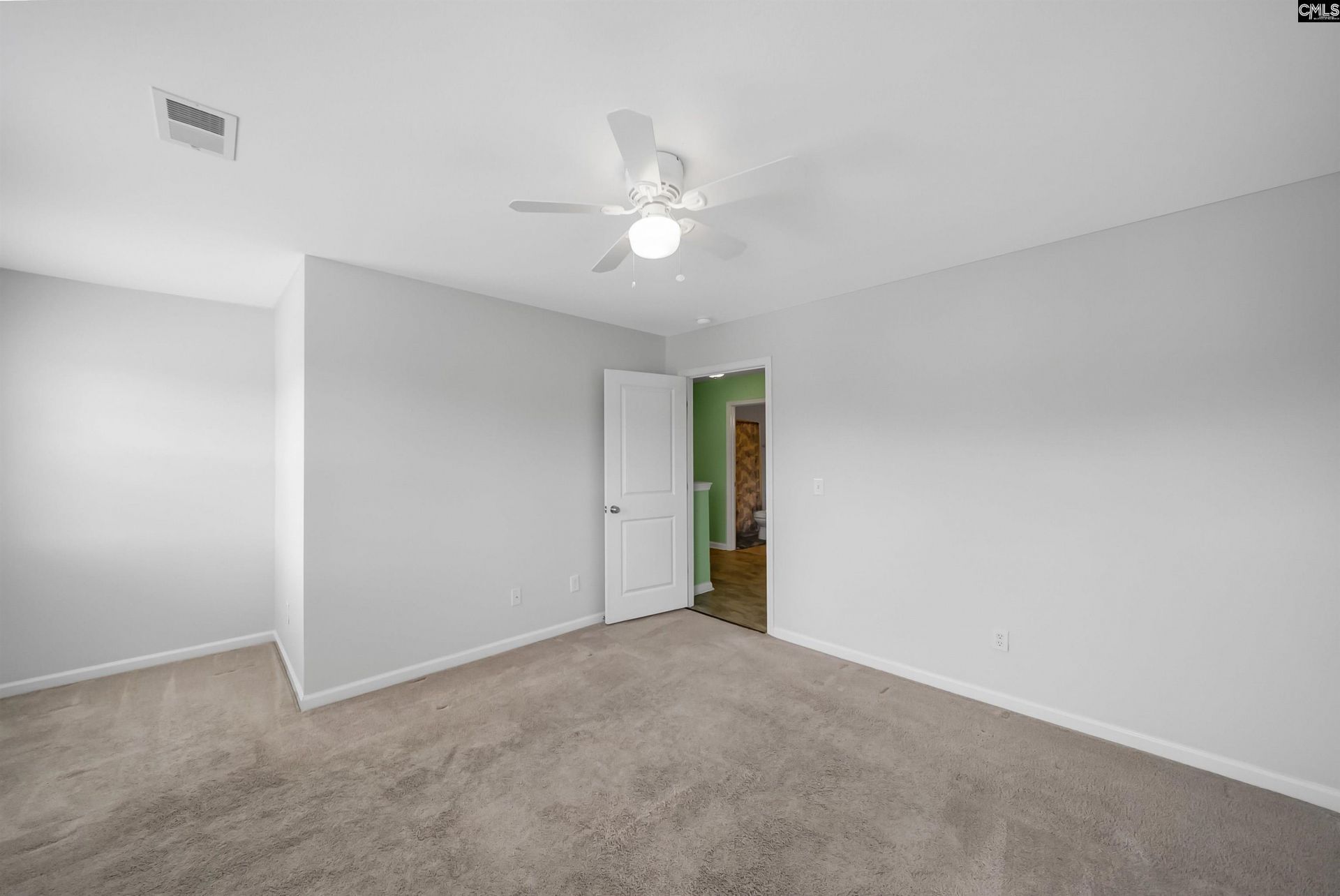 220 Glossy Green Lane Photo 30
