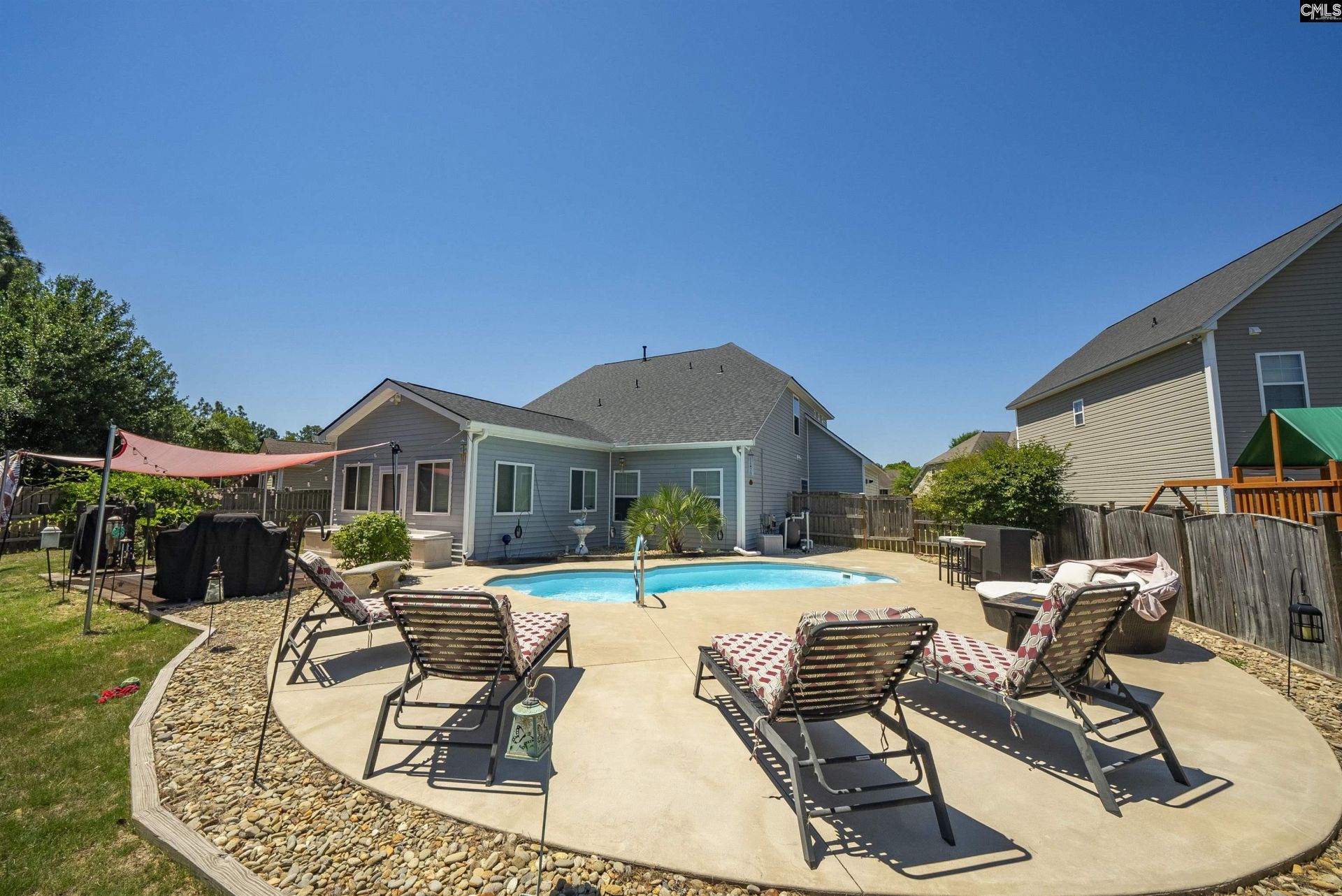 220 Glossy Green Lane Photo 41