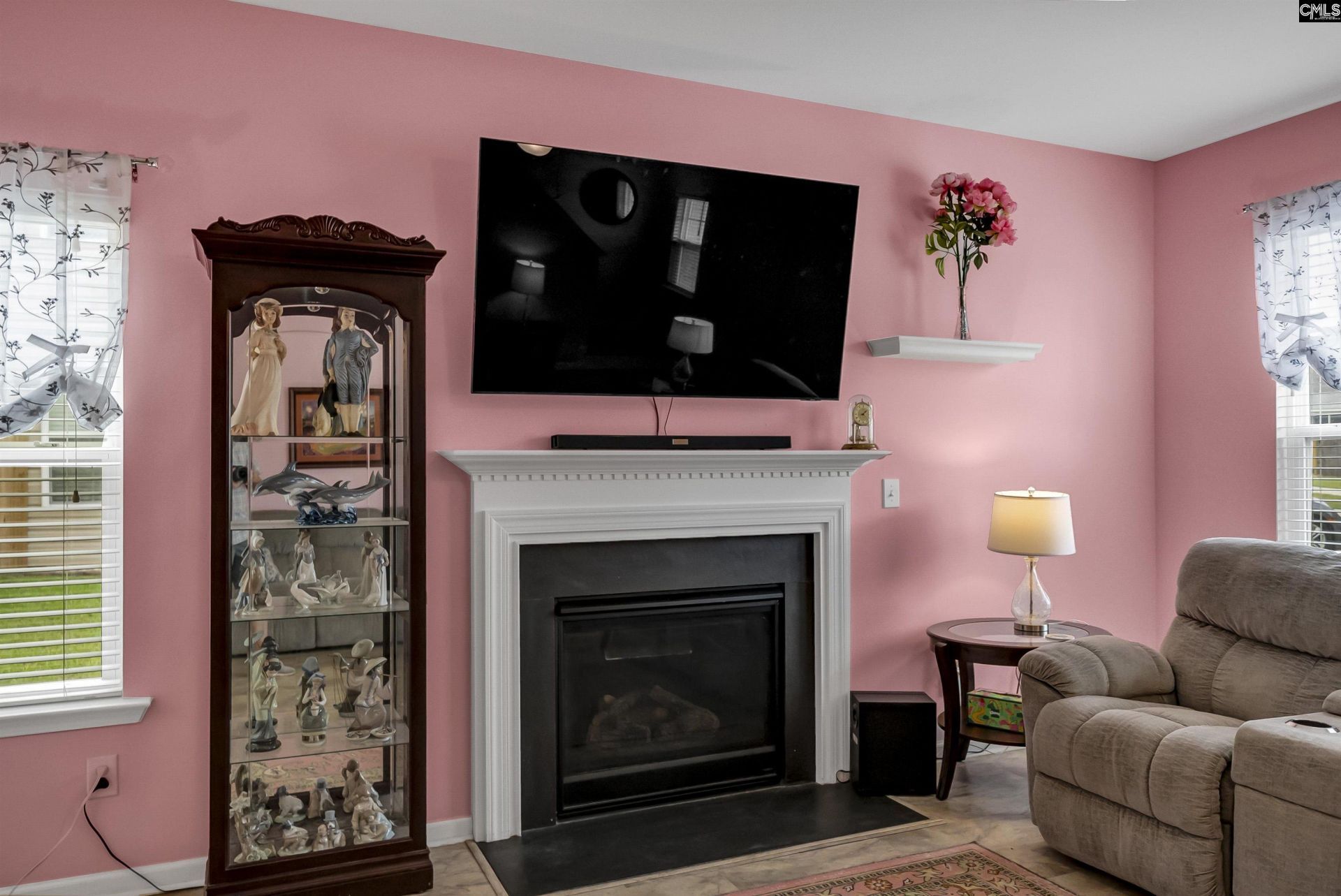 220 Glossy Green Lane Photo 8