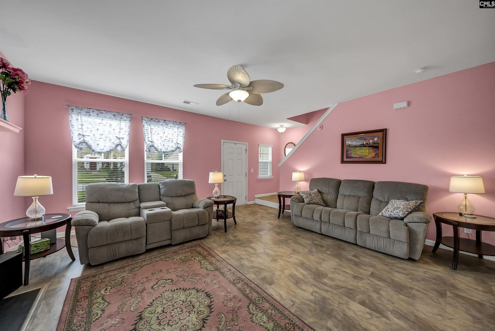 220 Glossy Green Lane Photo 9