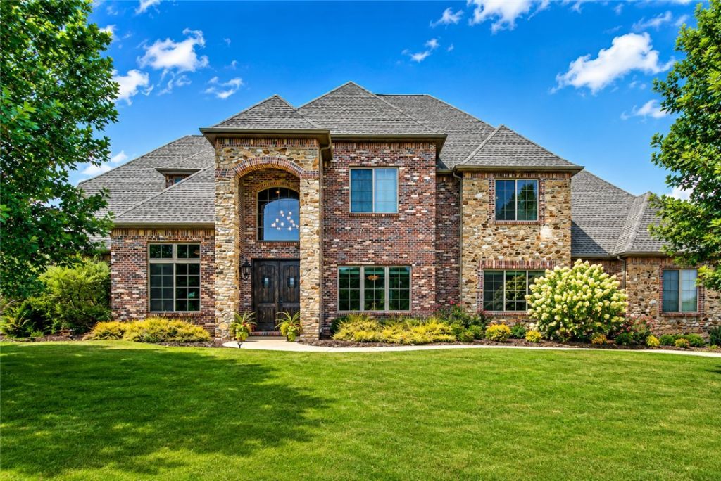 3511 Oak Tree Drive, Centerton, AR 72719 Main Photo