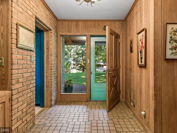 45 Evergreen Road, Dellwood, MN 55110