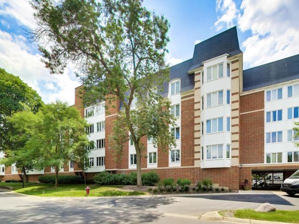 100 LAKE Boulevard , Unit 657, Buffalo Grove, IL 60089