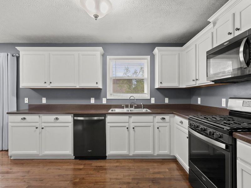 1300 Sassafras Lane, Marysville, OH 43040 Photo 13