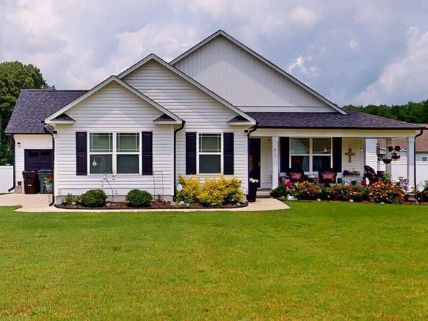 41 River Banks Drive, Kenly, NC 27542