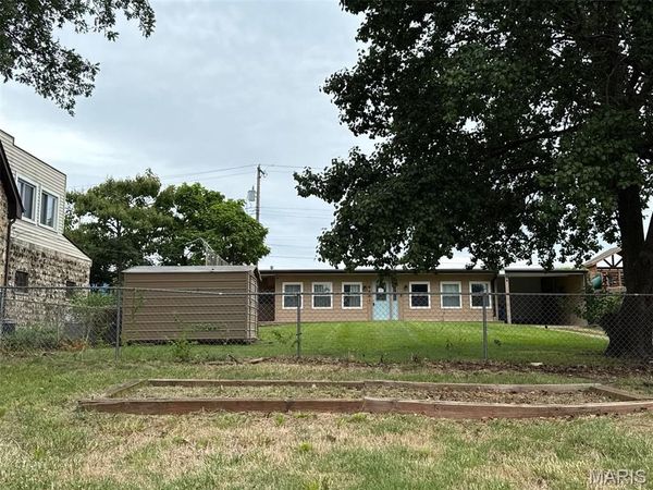 9461 Brenda Avenue , Affton, MO 63123