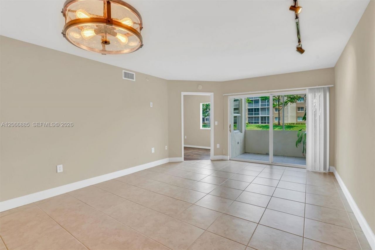 9537 Weldon Cir , Unit I109, Tamarac, FL 33321 Photo