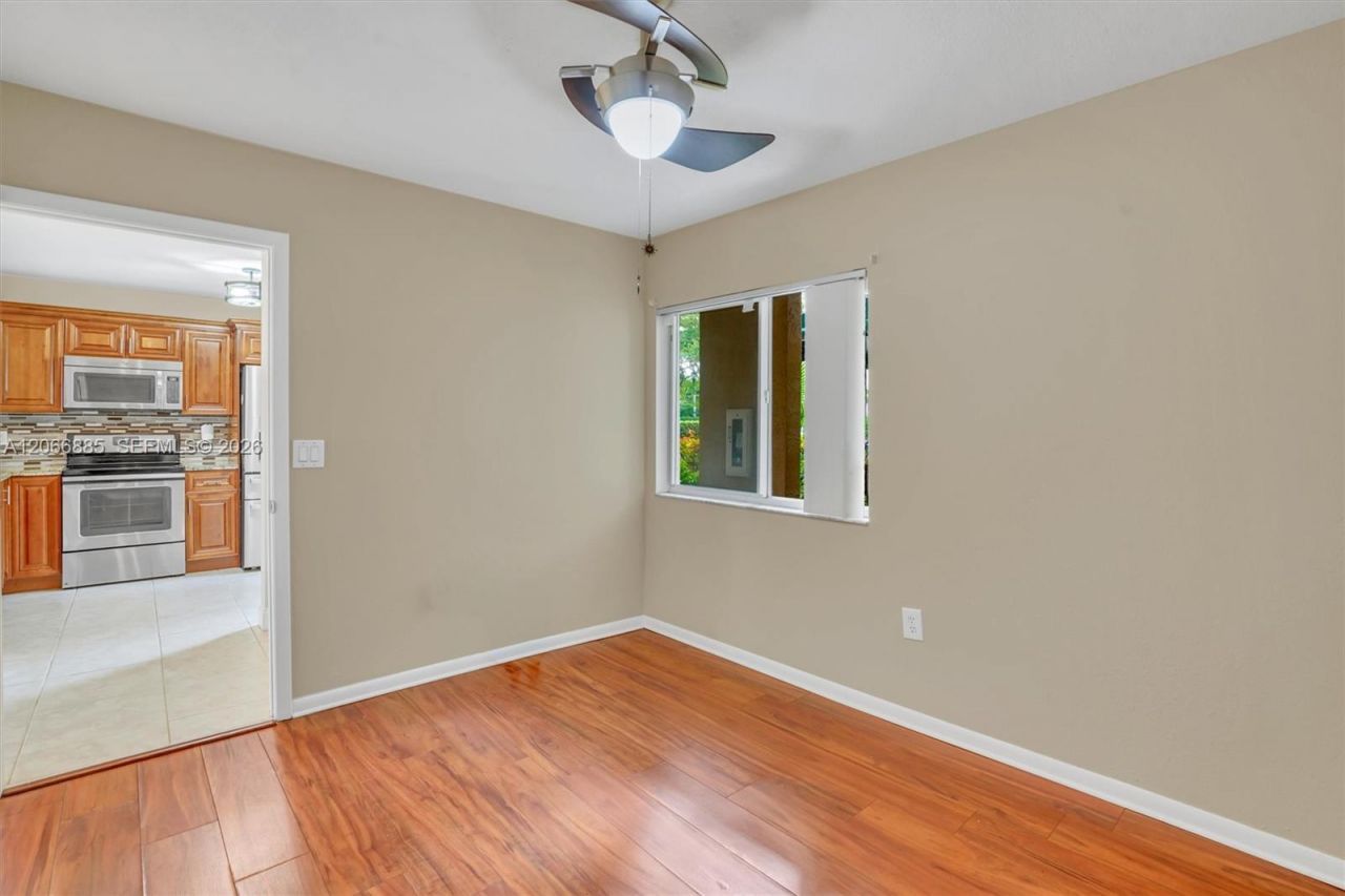 9537 Weldon Cir , Unit I109, Tamarac, FL 33321 Photo