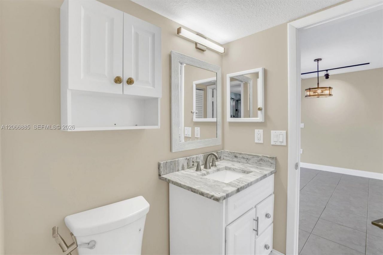 9537 Weldon Cir , Unit I109, Tamarac, FL 33321 Photo