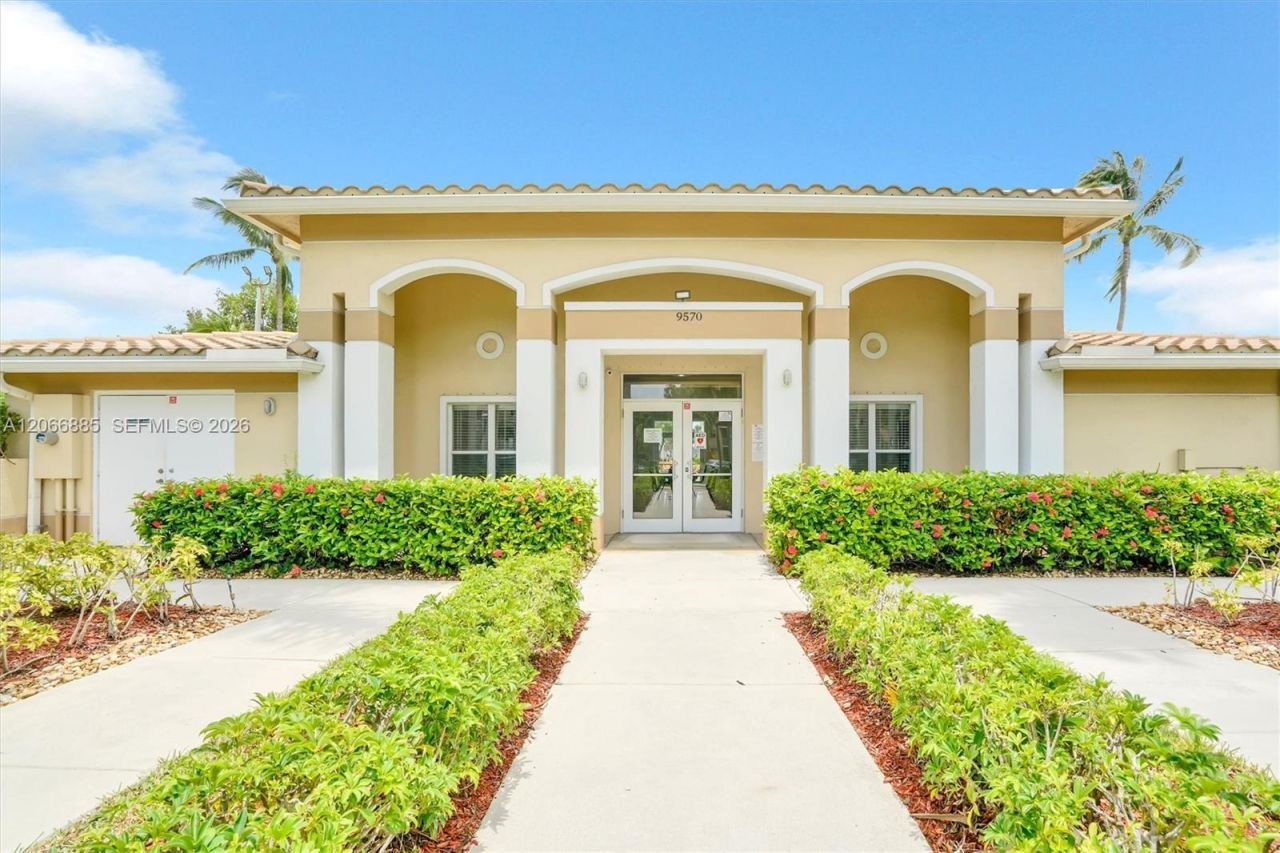 9537 Weldon Cir , Unit I109, Tamarac, FL 33321 Photo