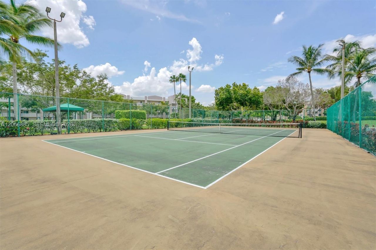 9537 Weldon Cir , Unit I109, Tamarac, FL 33321 Photo