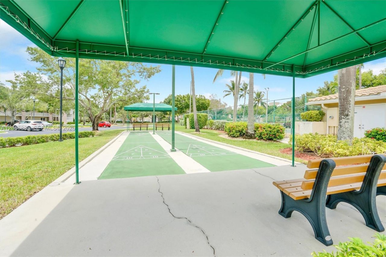 9537 Weldon Cir , Unit I109, Tamarac, FL 33321 Photo