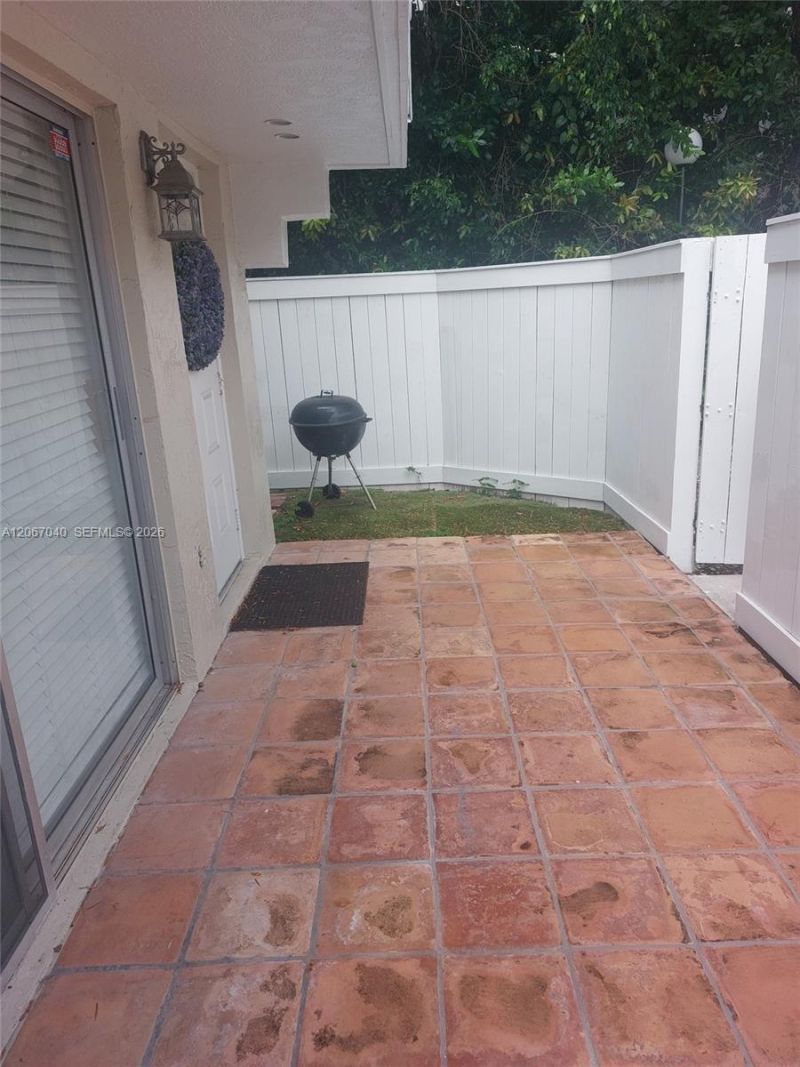 6835 SW 45th Ln, Miami, FL 33155 Photo