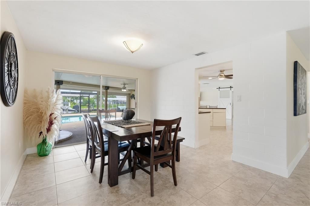 418 Avalon Dr, Cape Coral, FL 33904 Photo
