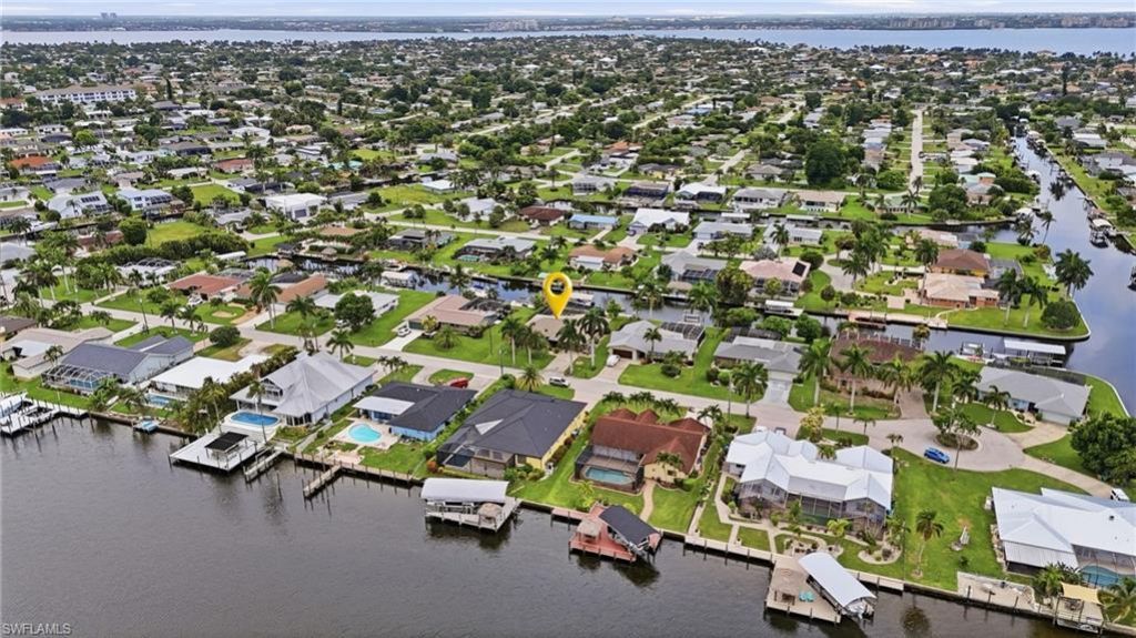 418 Avalon Dr, Cape Coral, FL 33904 Photo