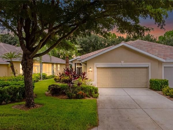 4716 Fairloop RUN , LEHIGH ACRES, FL 33973