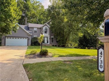 4730 Squire Drive, Sagamore Hills, OH 44067