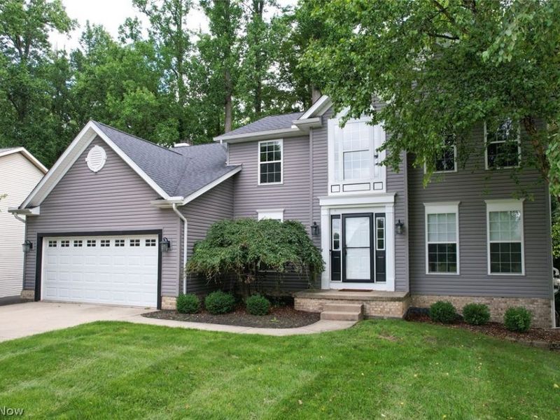 4730 Squire Drive, Sagamore Hills, OH 44067 Photo 2