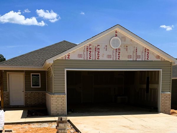 8017 Chesapeake Trail, Bauxite, AR 72011